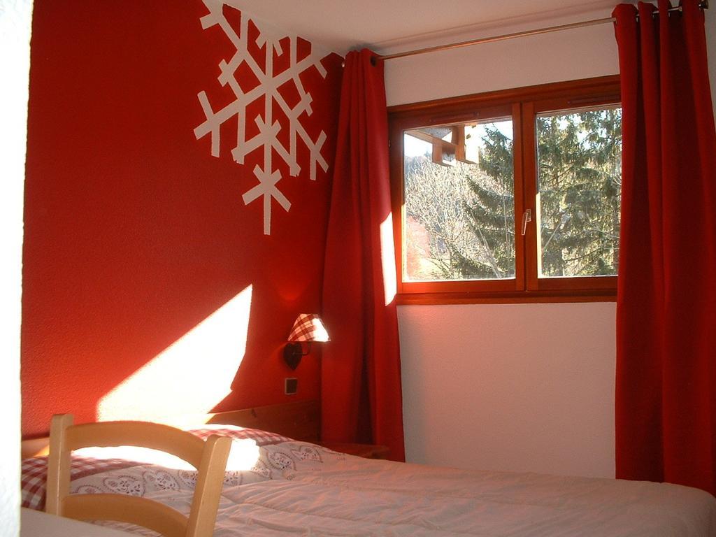 Foncine-le-Haut Hotel Le Grand Chalet الغرفة الصورة
